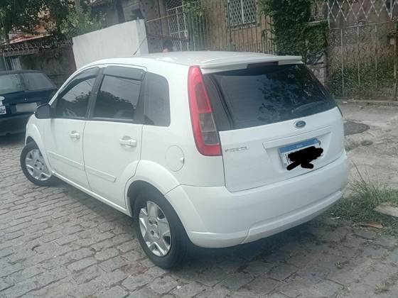 FORD FIESTA 1.0 ROCAM S 8V FLEX 4P MANUAL FORD FIESTA 1.0 ROCAM S 8V FLEX 4P MANUAL